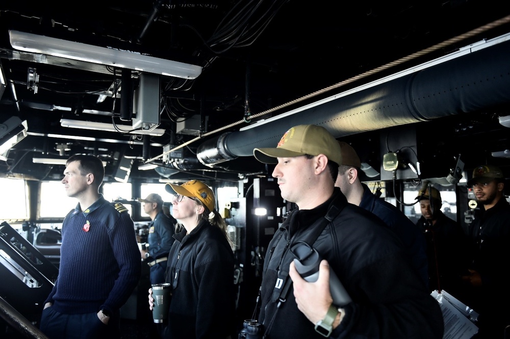 USS Winston S. Churchill conducts Torpedo Evasive Maneuvers