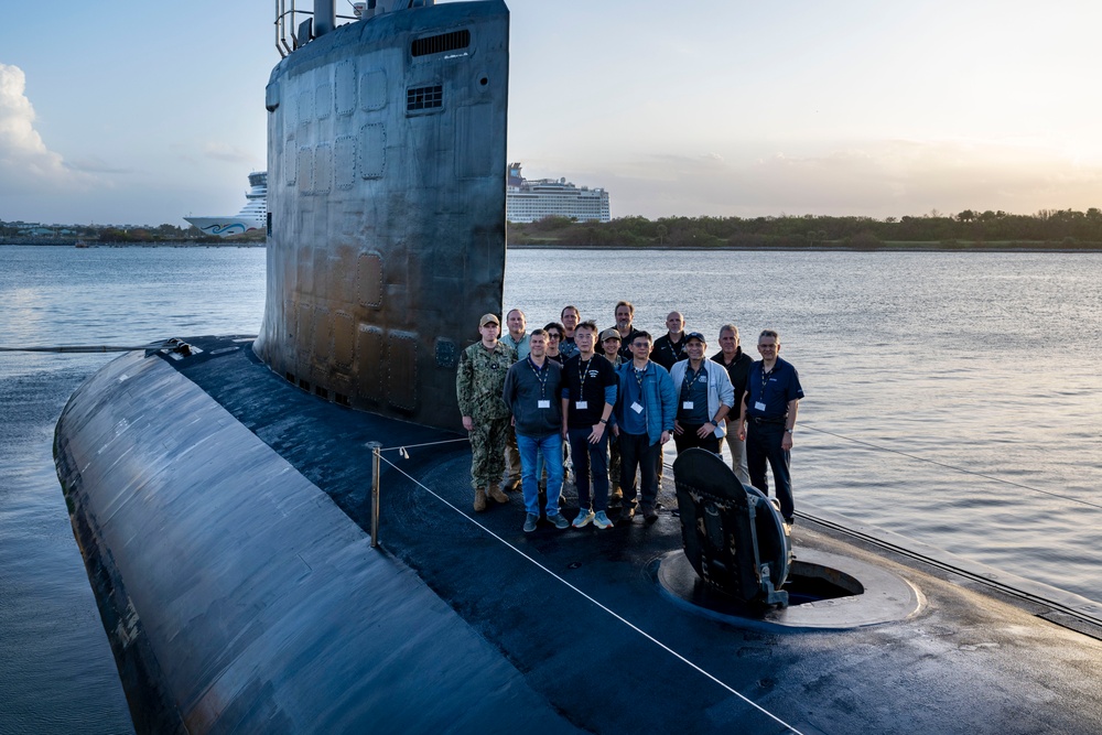 USS New Jersey (SSN 796) Hosts Educators in support of the Nuclear Propulsion Officer Canidate Program