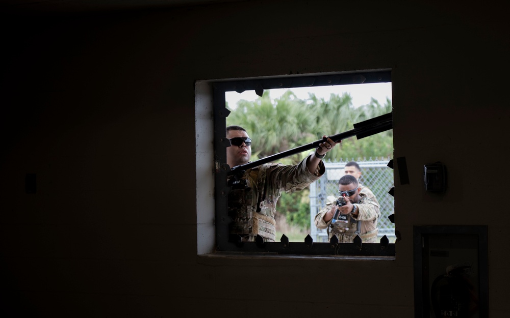MacDill Security Forces Showcase Breaching Skills