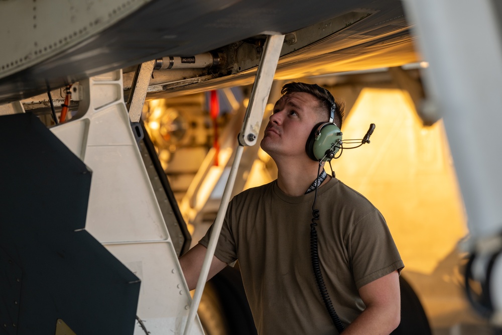 Maintaining the B-2 Spirit