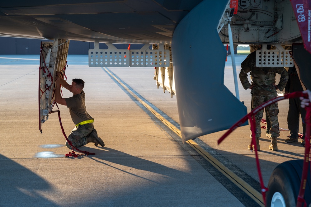 Maintaining the B-2 Spirit