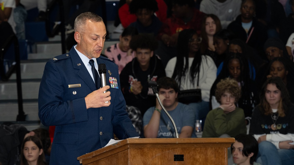 Eastern Wayne High School JROTC cadets, 4th FW leadership honor veteran's sacrifice