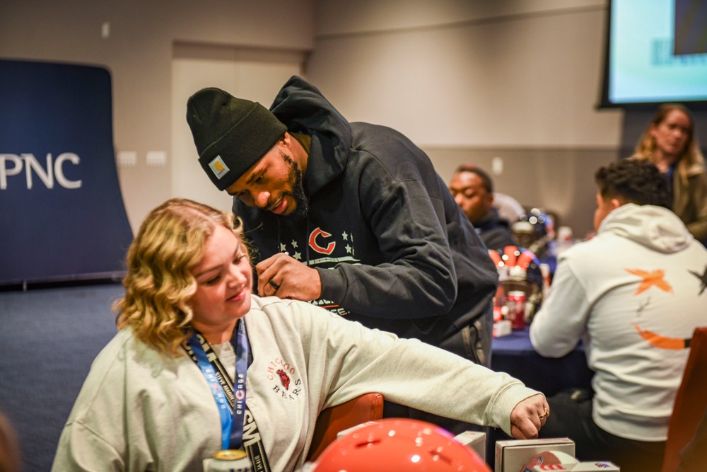 Chicago Bears Host Service Members at Halas Hall