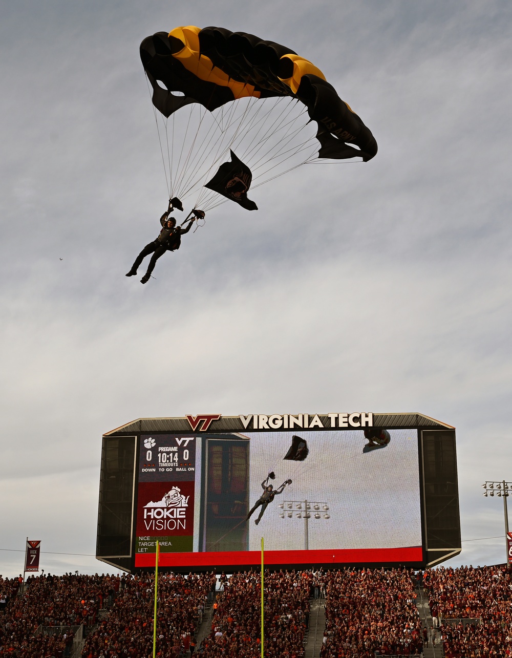 US Army Golden Knights jump into the Virginia Tech football game