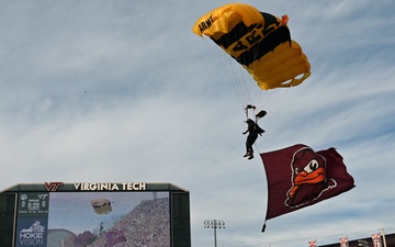 US Army Golden Knights jump into the Virginia Tech football game