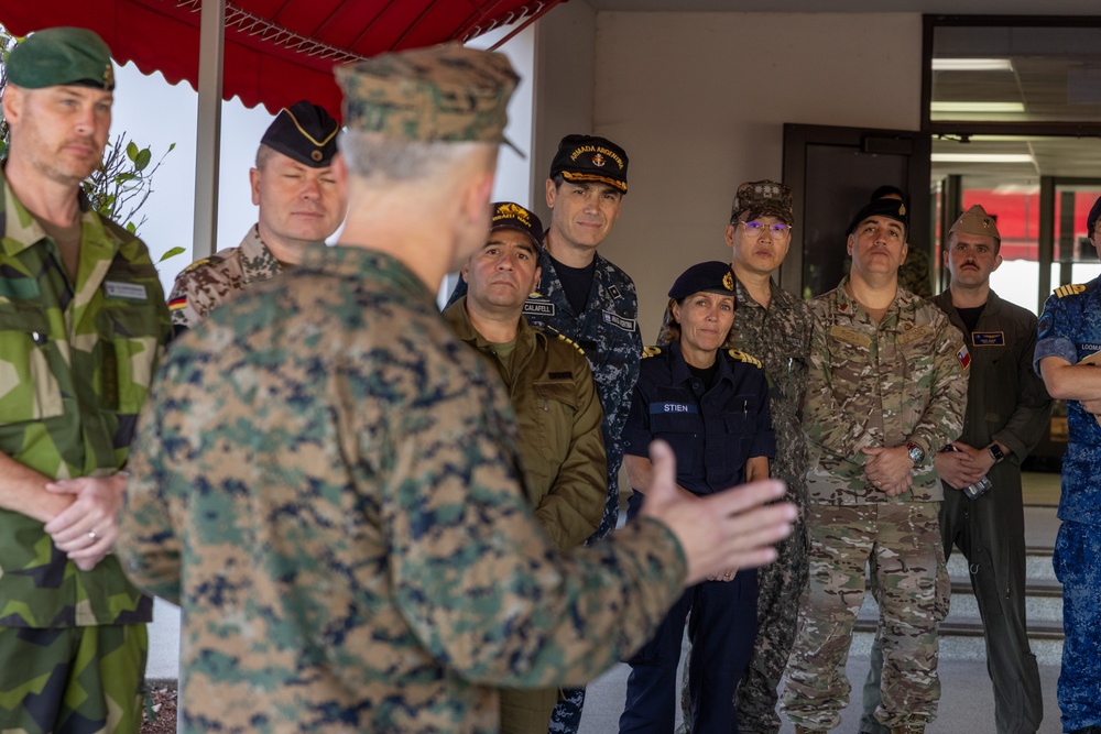 Foreign Naval Attachés visit MCAS Miramar