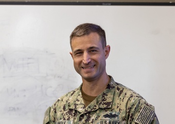 Foreign Naval Attachés visit MCAS Miramar