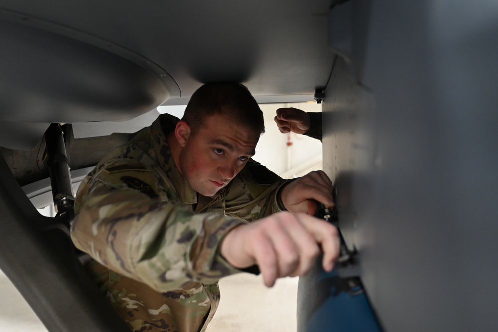 119th Wing Bomb Loaders