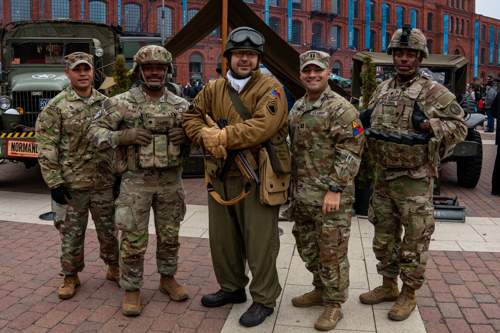 U.S. Army Soldiers Join Polish Citizens to Celebrate Polish Independence Day