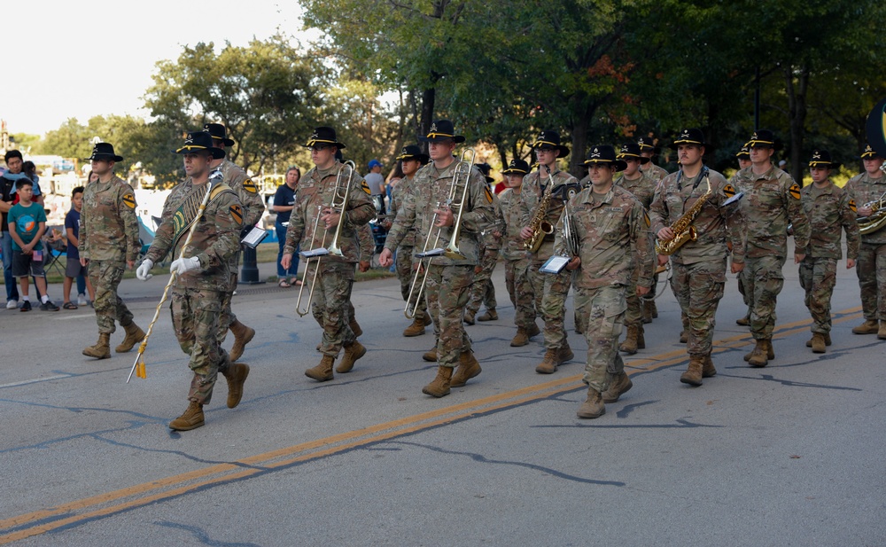 1st Cavalry Division Band at the Arlington Texas Veterans Day Parade