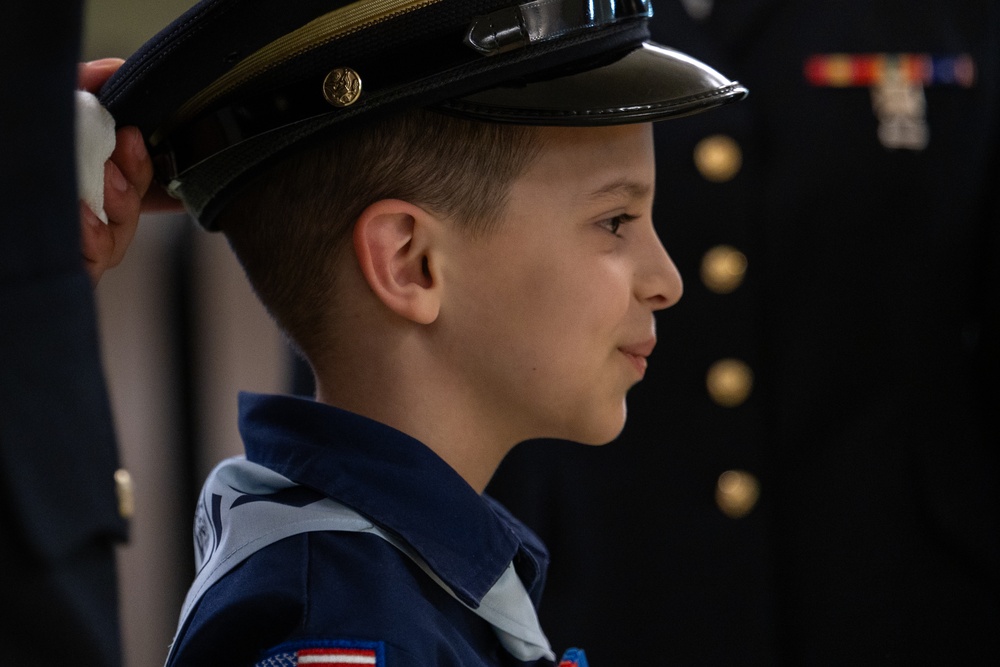 New Jersey National Guard Recruiters Teach Cub Scouts How to Fold The American Flag