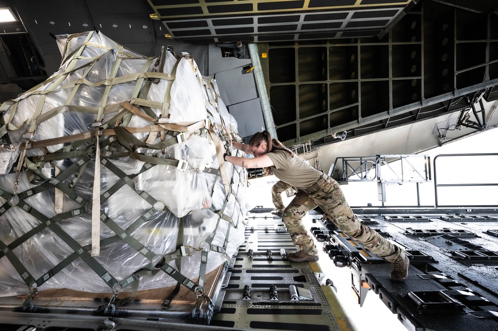 Steel Airmen support humanitarian aid to Honduras