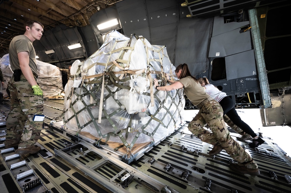 Steel Airmen support humanitarian aid to Honduras