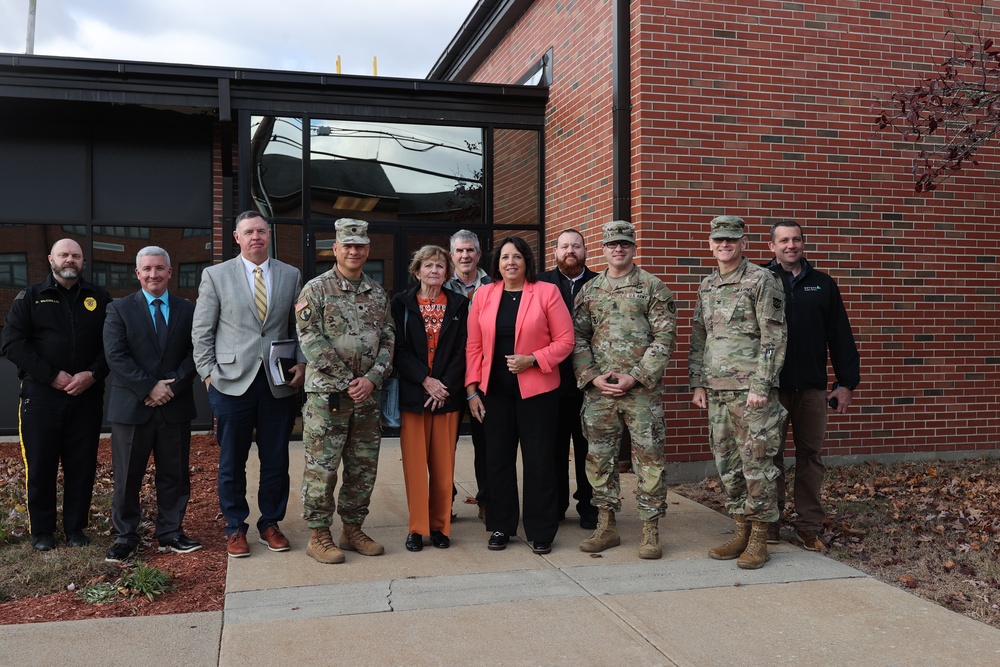 Lt. Governor learns about opportunities and capabilities at Devens