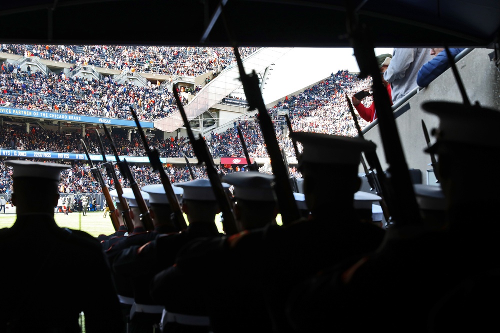 Veterans receive honor at Soldier Field during Chicago Bears ‘Salute to Service’ game