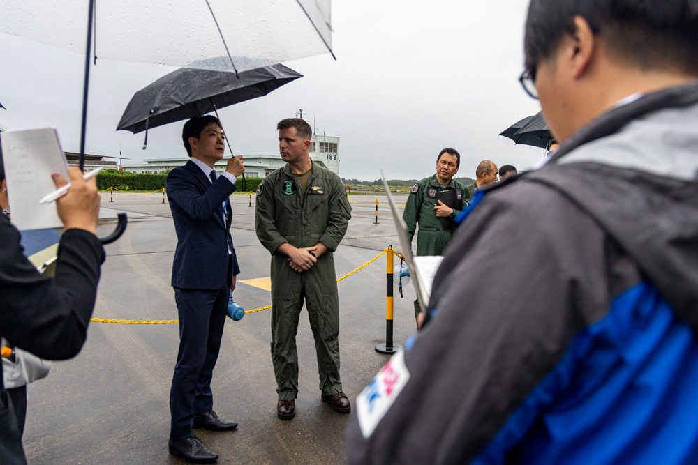 KS 25 | U.S. Marine F-35B pilot leads tour for key leaders of Japan