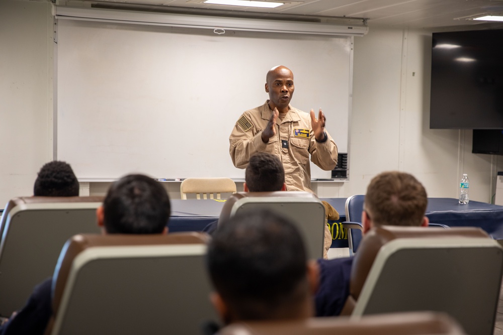 Carrier Strike Group 10 Commander visits USS Iwo Jima