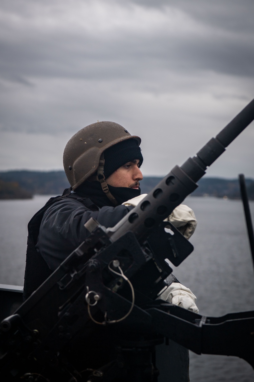 USS Ronald Reagan (CVN 76) arrives at Naval Base Kitsap Bremerton