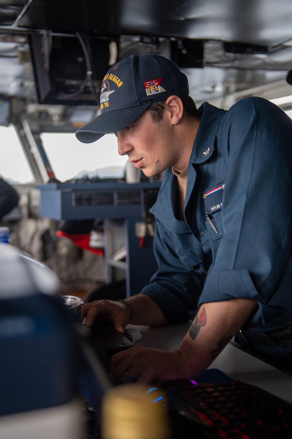 USS Ronald Reagan (CVN 76) arrives at Naval Base Kitsap Bremerton