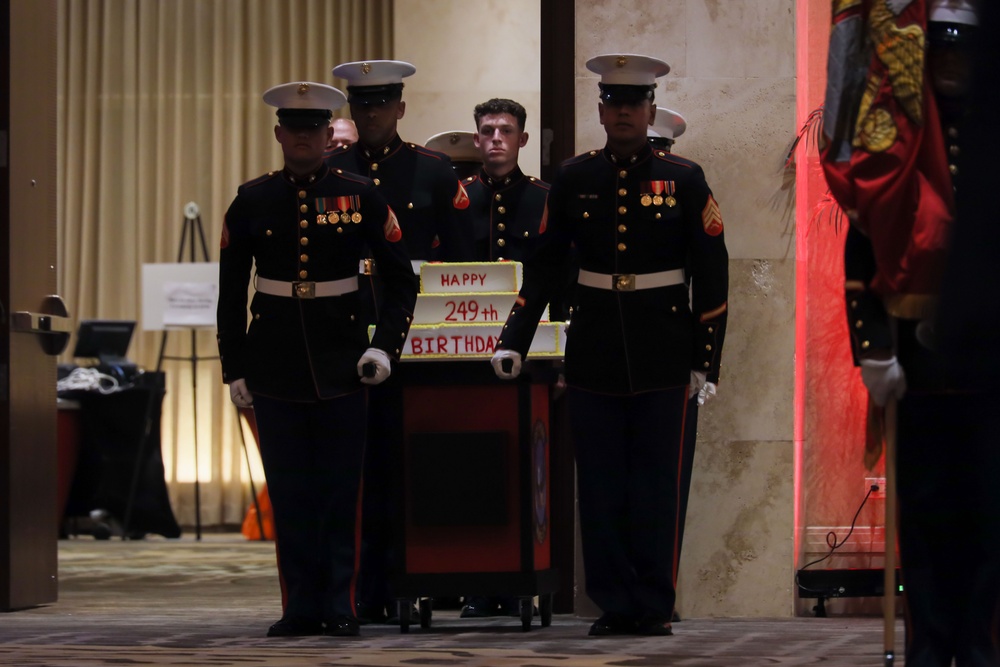 MWSS-174 Hosts the 249th Marine Corps Birthday Ball