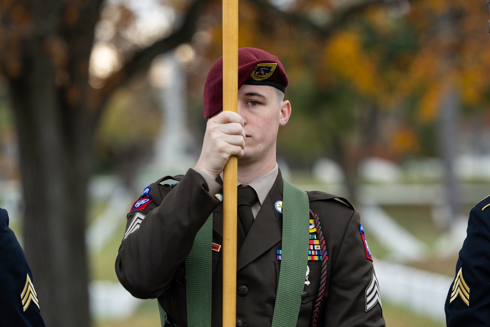 82nd Airborne Division honored in Arlington National by veterans association