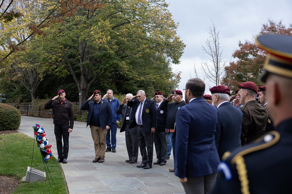 82nd Airborne Division honored in Arlington National by veterans association