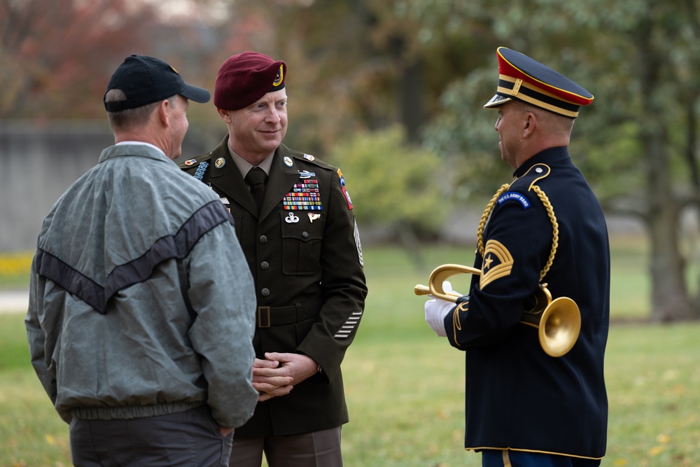 82nd Airborne Division honored in Arlington National by veterans association