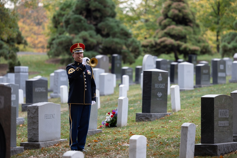 82nd Airborne Division honored in Arlington National by veterans association