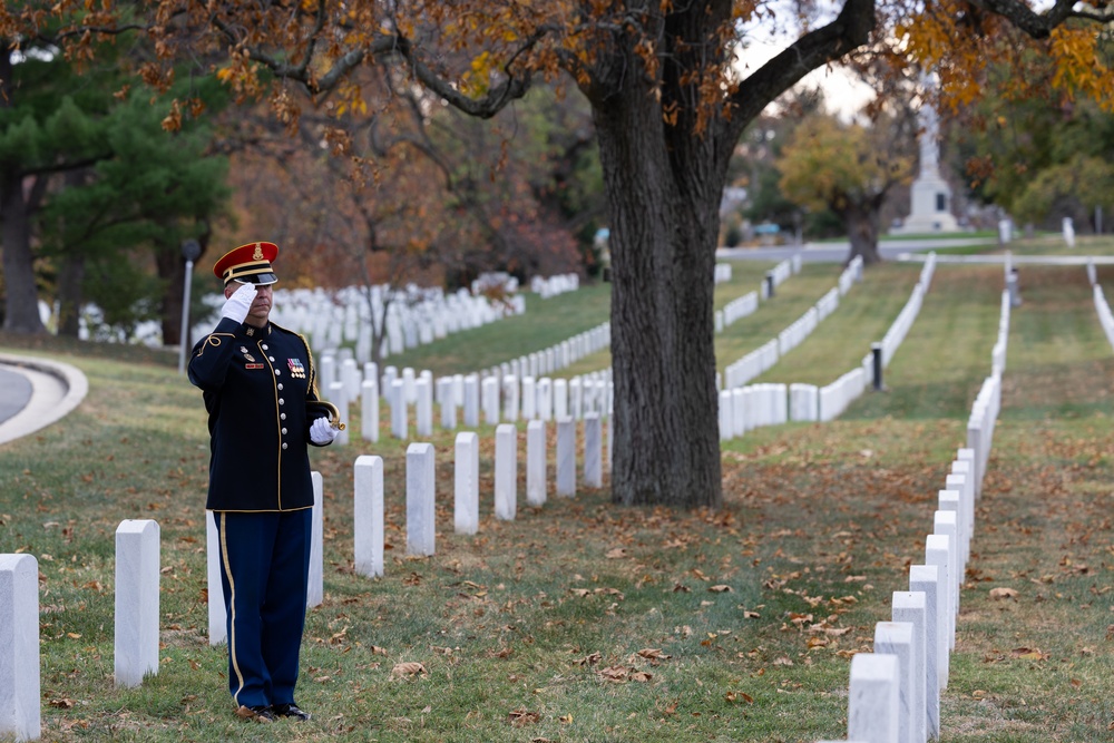 82nd Airborne Division honored in Arlington National by veterans association