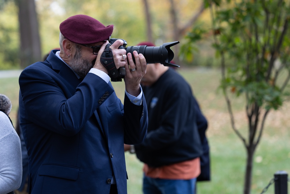 82nd Airborne Division honored in Arlington National by veterans association