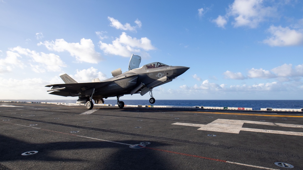 Boxer, 15th MEU conduct Air Power Demonstration Rehearsal