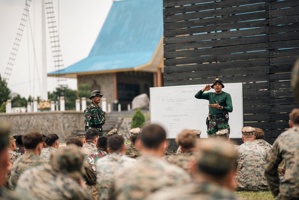 Keris MAREX 24: Ambush Patrol SMEE