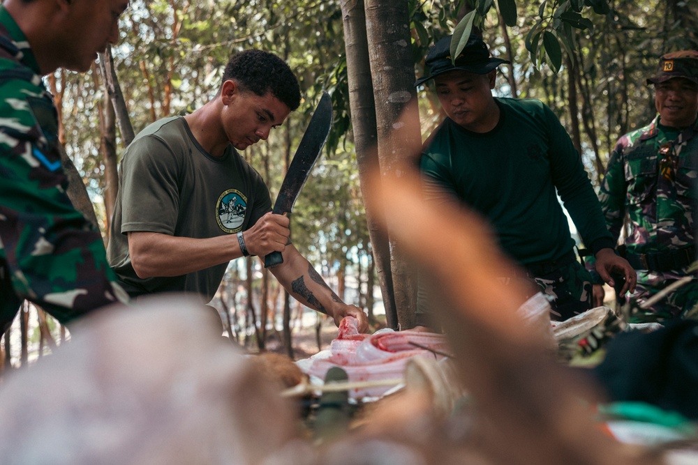 Keris MAREX 24: Jungle Survival Training