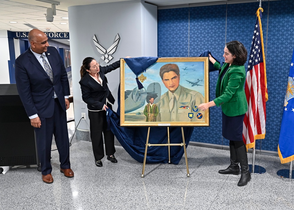 USecAF Dalton, Assist. SecAF Chaudhary DAF unveil Sabu Dastagir painting