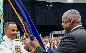 Adm. Holsey Takes Command of U.S. Southern Command