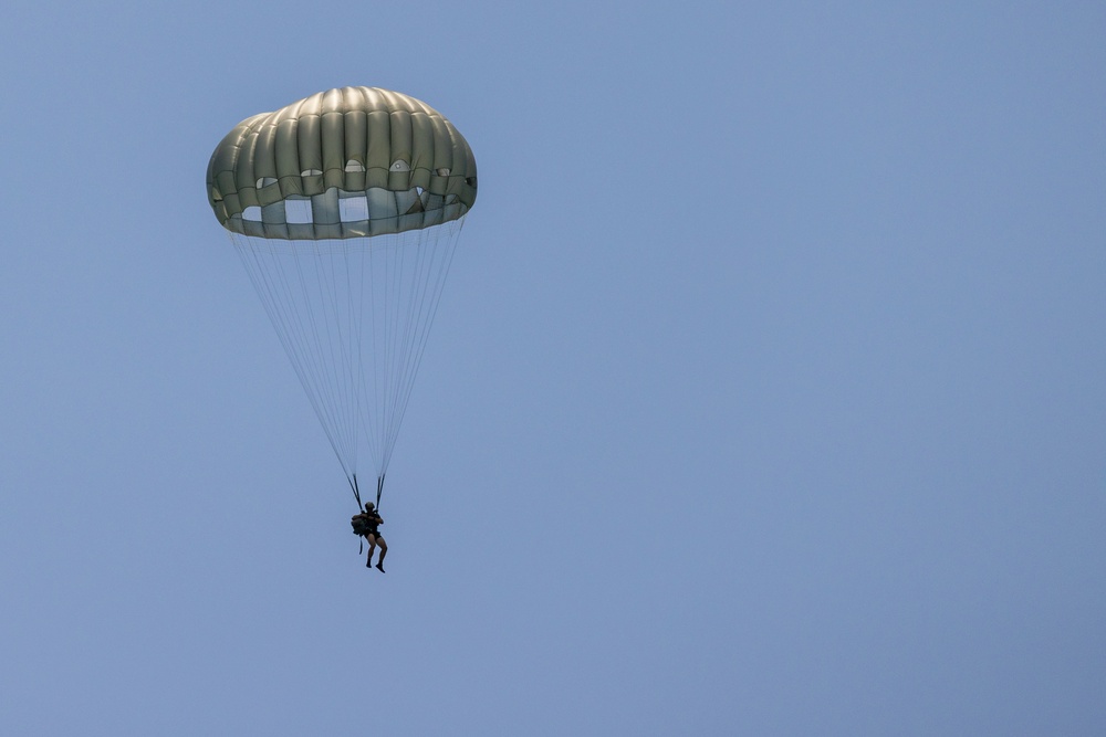 U.S. Army Special Forces Storm Miami Beach