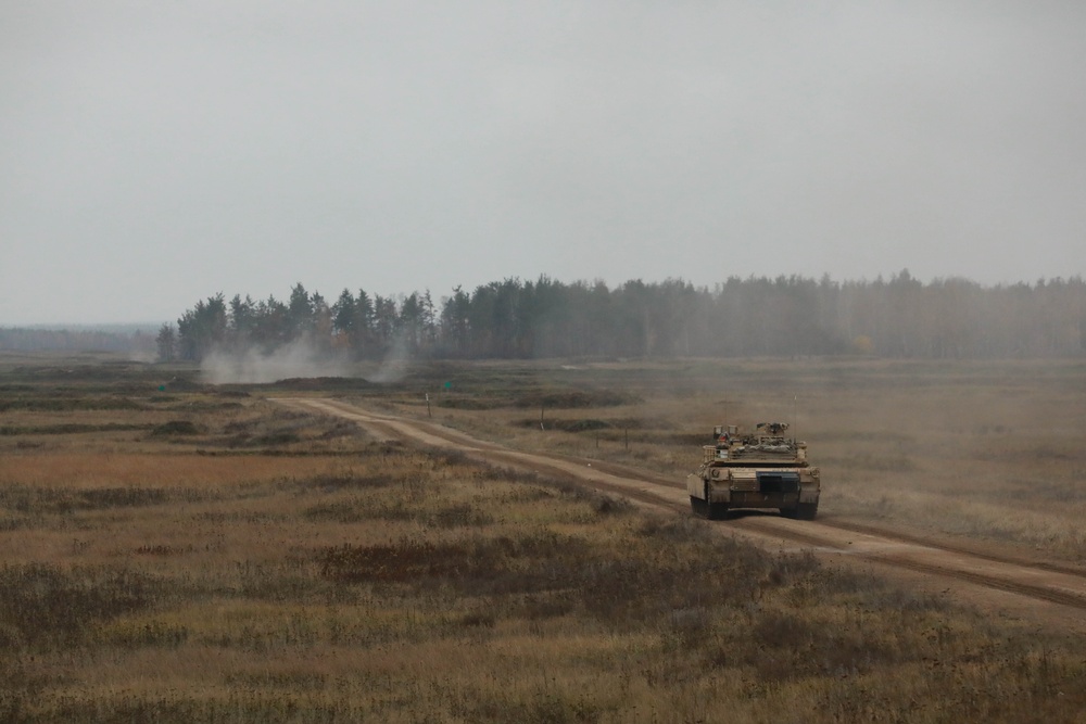 1CD Soldiers hone their skills during a Table Six live fire tank qualification