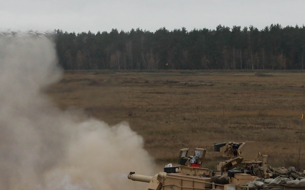 1CD Soldiers hone their skills during a Table Six live fire tank qualification