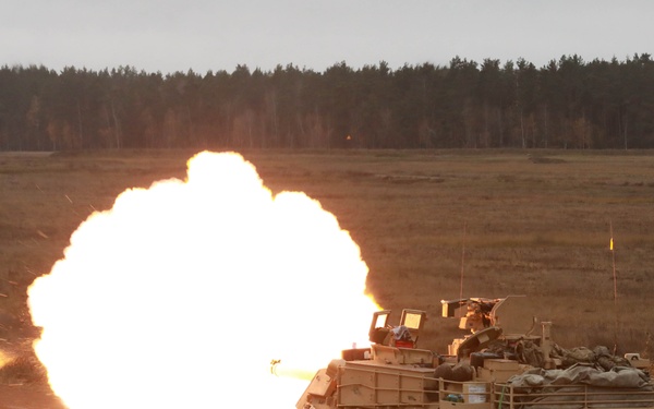 1CD Soldiers hone their skills during a Table Six live fire tank qualification