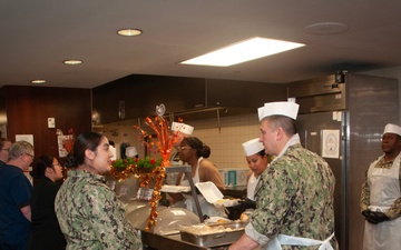 Naval Medical Center Portsmouth (NMCP) Galley Celebrates Turkey Day