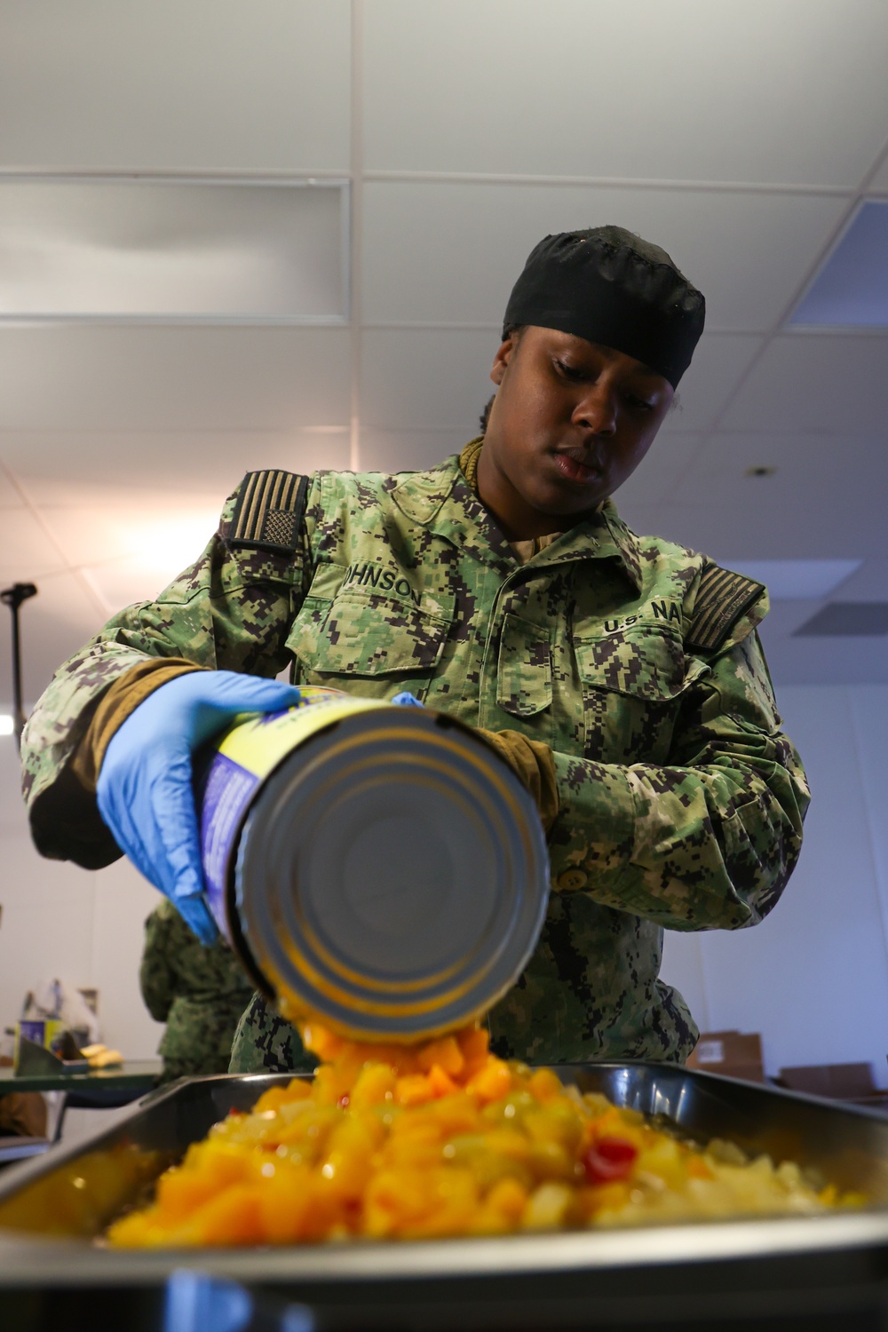 NMCB 4 Seabees Feed Seabees