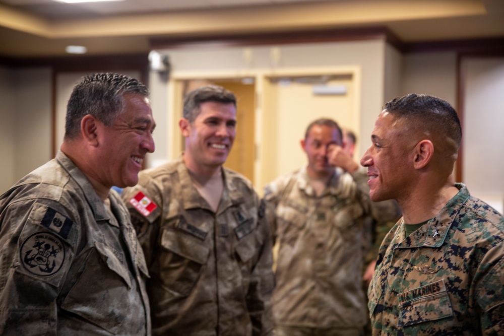 U.S., Peruvian Marines plan together