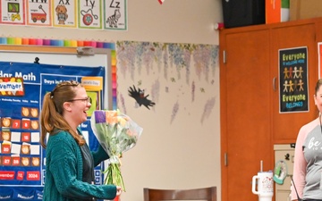 ESGR presents Patriot Award at Jefferson Elementary School in Omaha