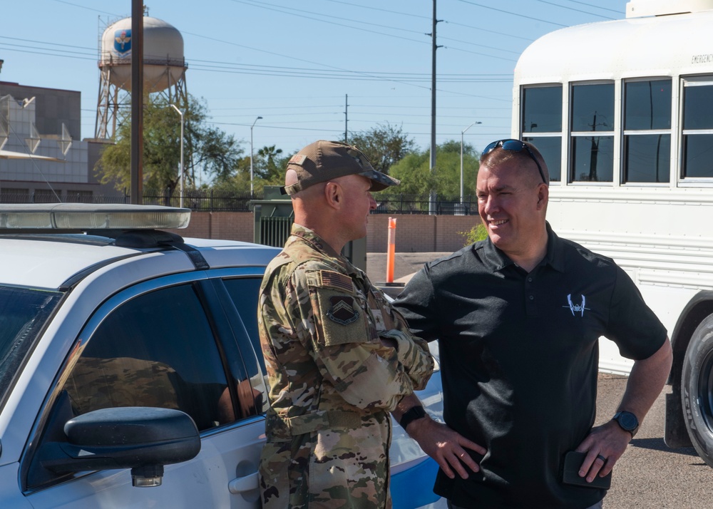 Retired Maj. Gen. Leonard, homeschoolers visit Luke AFB