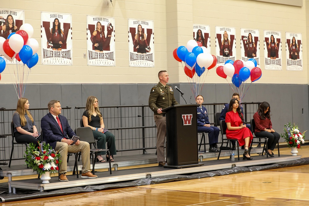 Army Reserve general officer celebrates Veterans Day program with local high school