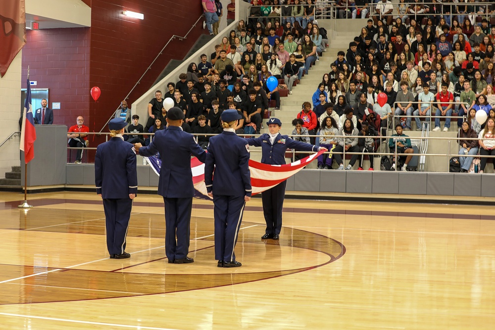 Army Reserve general officer celebrates Veterans Day program with local high school