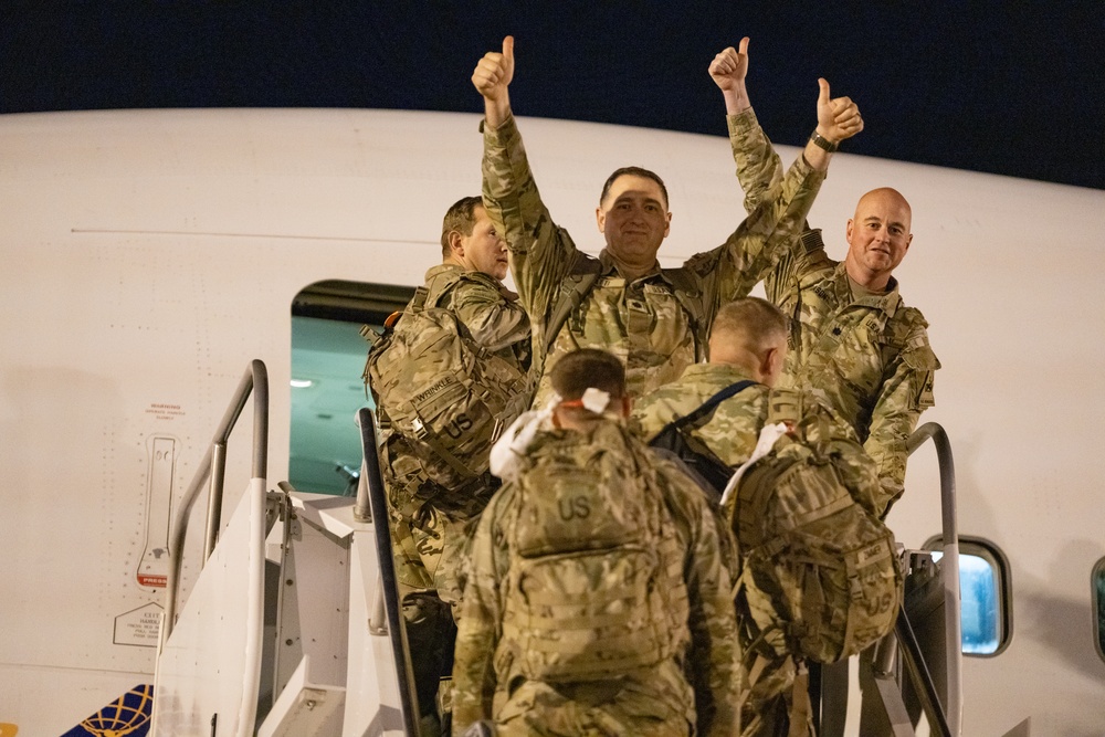 1st Armored Division Commanding General Farewells Soldiers from 3rd Armored Brigade Combat Team