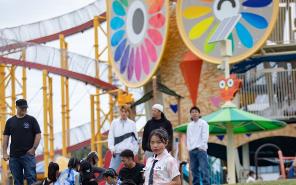 MCAS Iwakuni CO visits Teen Impact 24