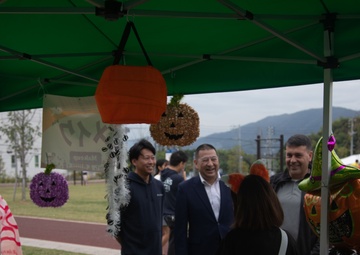 MCAS Iwakuni CO visits Teen Impact 24