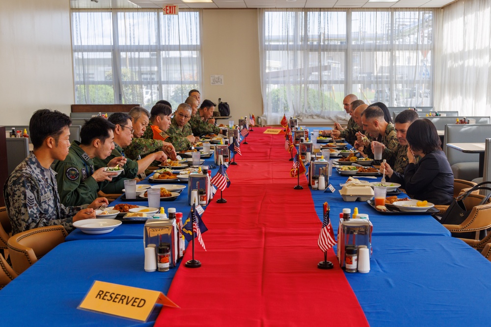 Keen Sword 25: Japan Self-Defense Force Leadership Visits MCAS Iwakuni